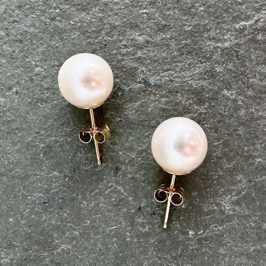 8mm Cultured Pearl Stud Earrings